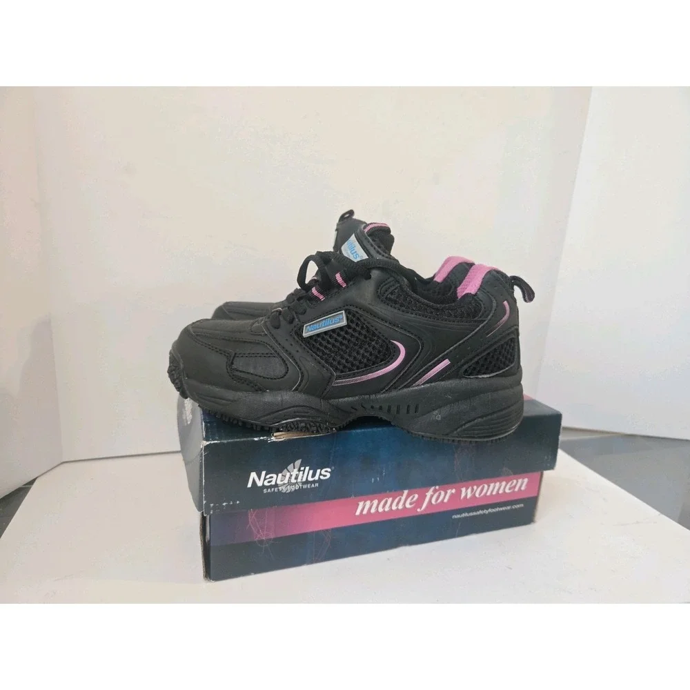 Nautilus Womens waterproof composite‎ toe work safety shoes N1850 sz 9